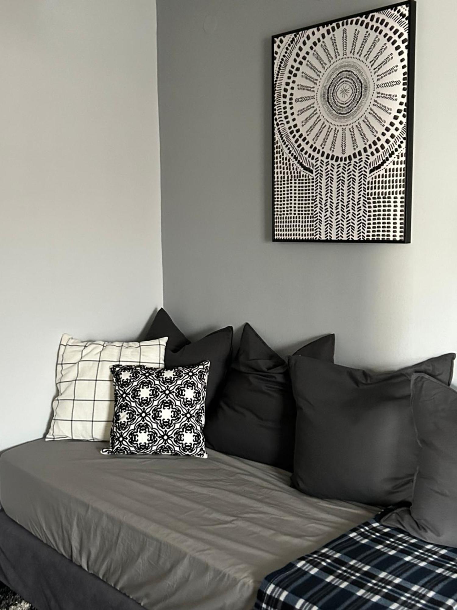 Beautiful Apartment Next To Metro Station Aten Exteriör bild