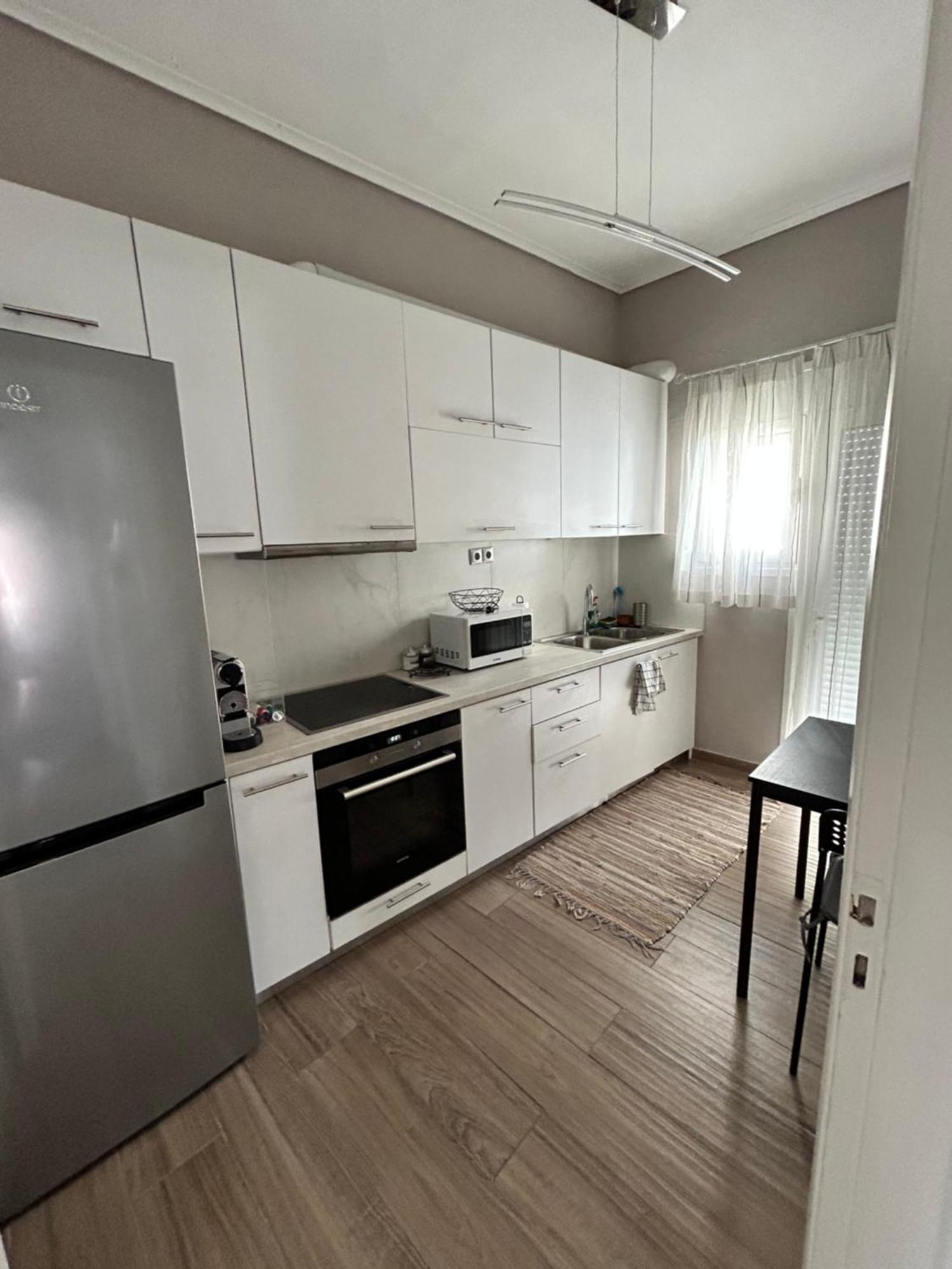 Beautiful Apartment Next To Metro Station Aten Exteriör bild